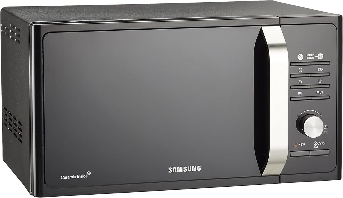 Test du four micro-ondes Samsung MG23F302TAK : efficacité et style