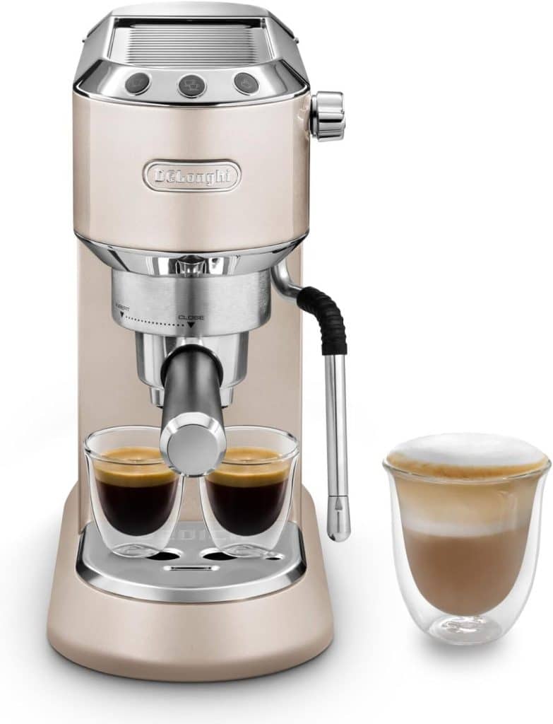 Test De'Longhi Dedica Arte EC 885 : machine compacte et mousse de lait parfaite