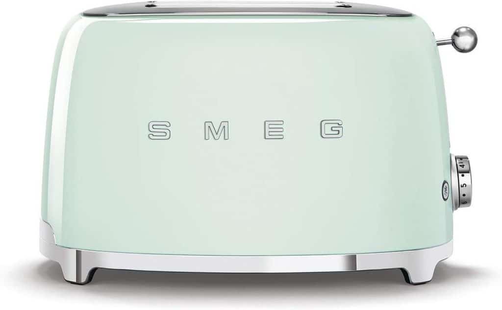 Test du grille-pain Smeg TSF01PGEU : design et performance au rendez-vous
