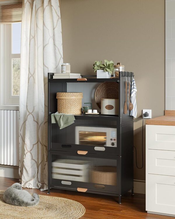 NETEL Étagère de Rangement à 4 Niveaux, avec Roues et Coussinets de Pied, Étagère Micro-Ondes, Meuble Rangement, Organisateur et desserte de Cuisine Noir, 70 * 32 * 113cm