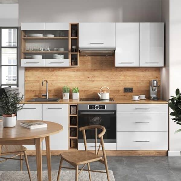 Découvrez notre avis sur le mobilier de cuisine Vicco Fame-Line en blanc brillant : design élégant, qualité et fonctionnalité au rendez-vous pour une cuisine moderne et stylée.