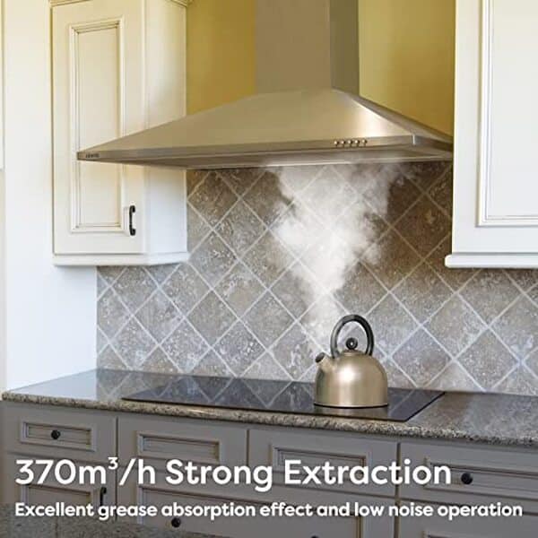 Découvrez les performances et le design moderne en inox de la hotte Ciarra CBCS9201. Efficacité garantie pour une cuisine élégante et fonctionnelle.