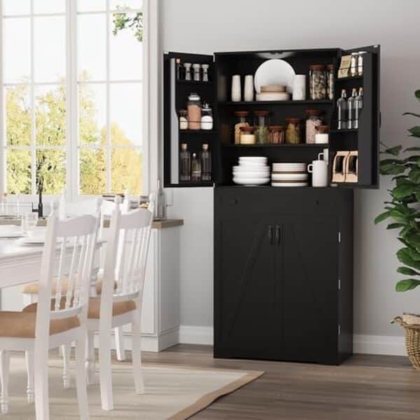 Découvrez notre test complet du buffet cuisine VOwner en noir. Rangement optimisé, design élégant et fonctionnalité au rendez-vous pour une cuisine organisée. 